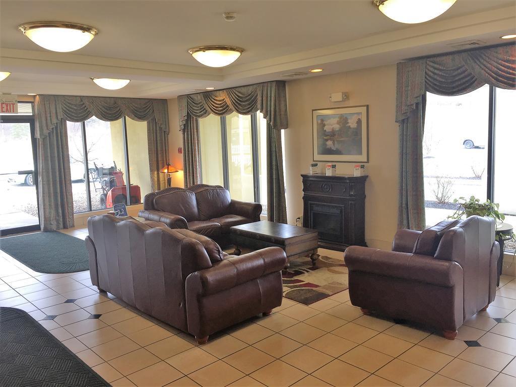 Quality Inn & Suites Danville Kültér fotó