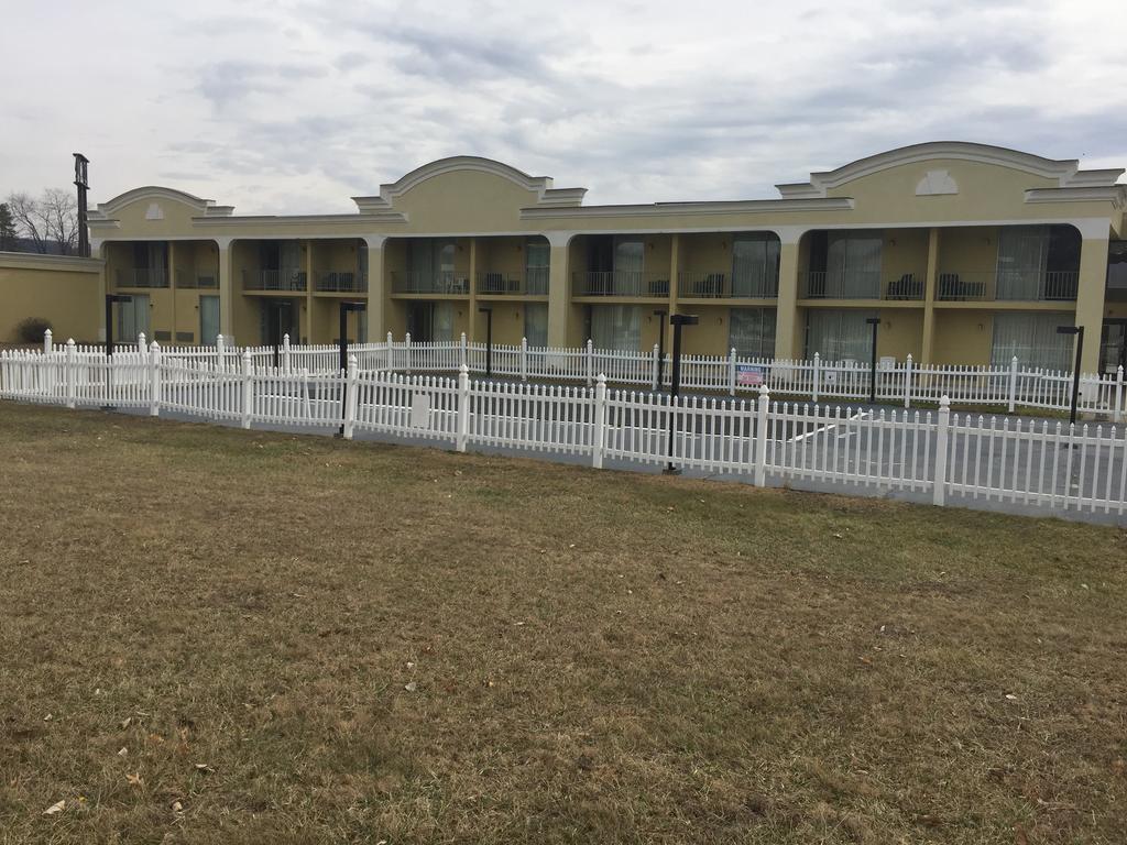 Quality Inn & Suites Danville Kültér fotó